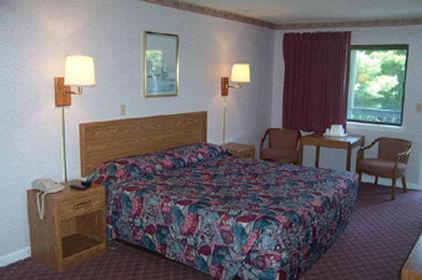 גרוטון Rodeway Inn חדר תמונה