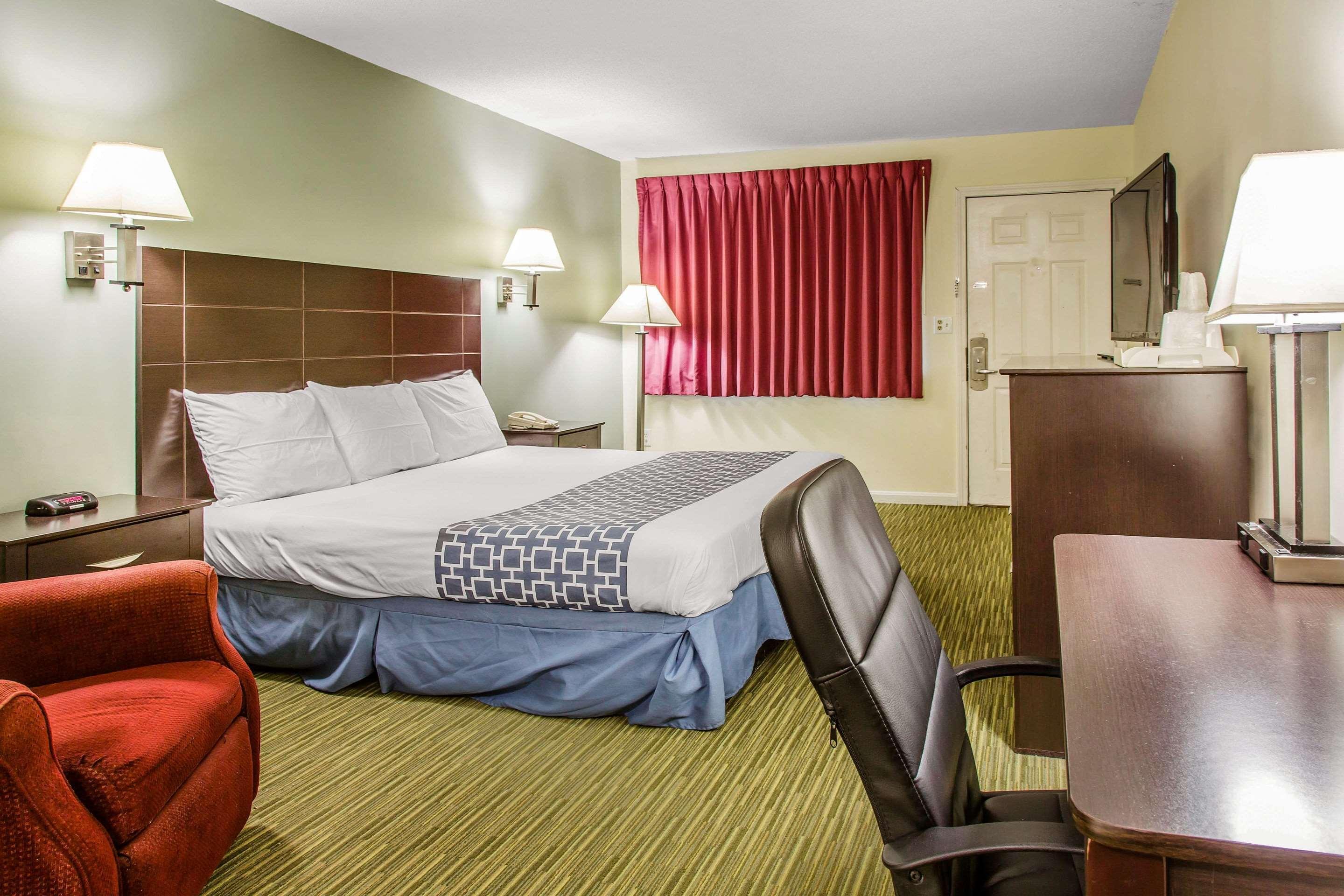 גרוטון Rodeway Inn מראה חיצוני תמונה