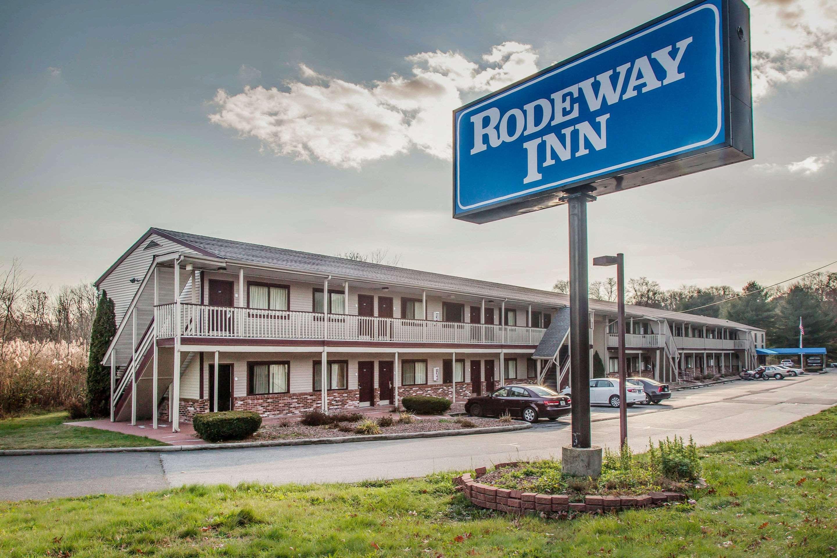 גרוטון Rodeway Inn מראה חיצוני תמונה