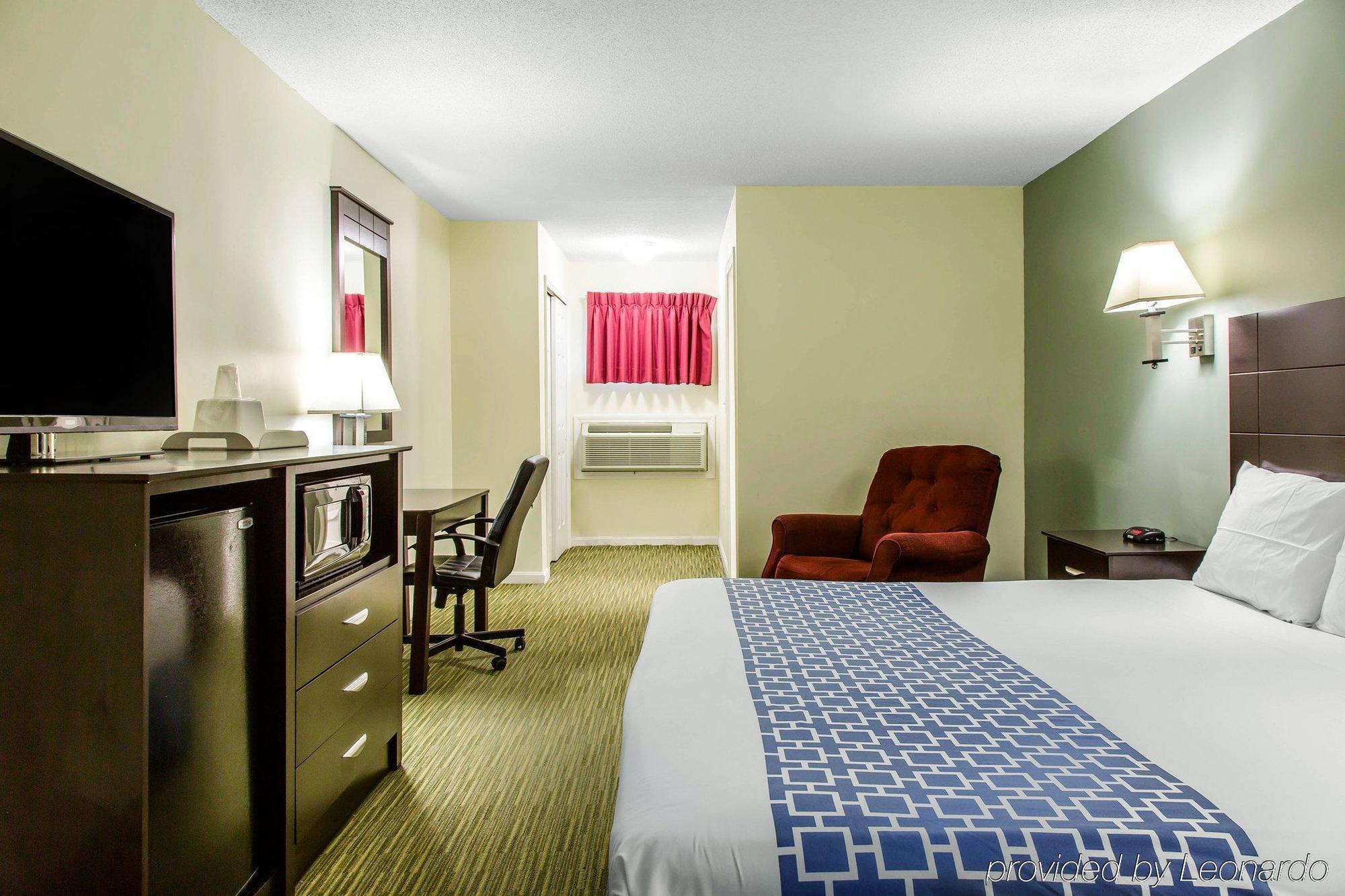 גרוטון Rodeway Inn מראה חיצוני תמונה